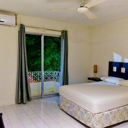 El Tropical Playa Del Carmen Hotel Екстериор снимка