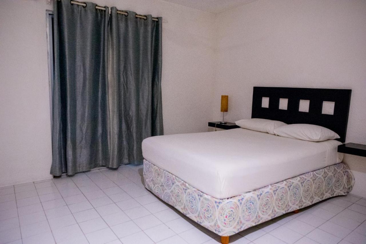 El Tropical Playa Del Carmen Hotel Екстериор снимка