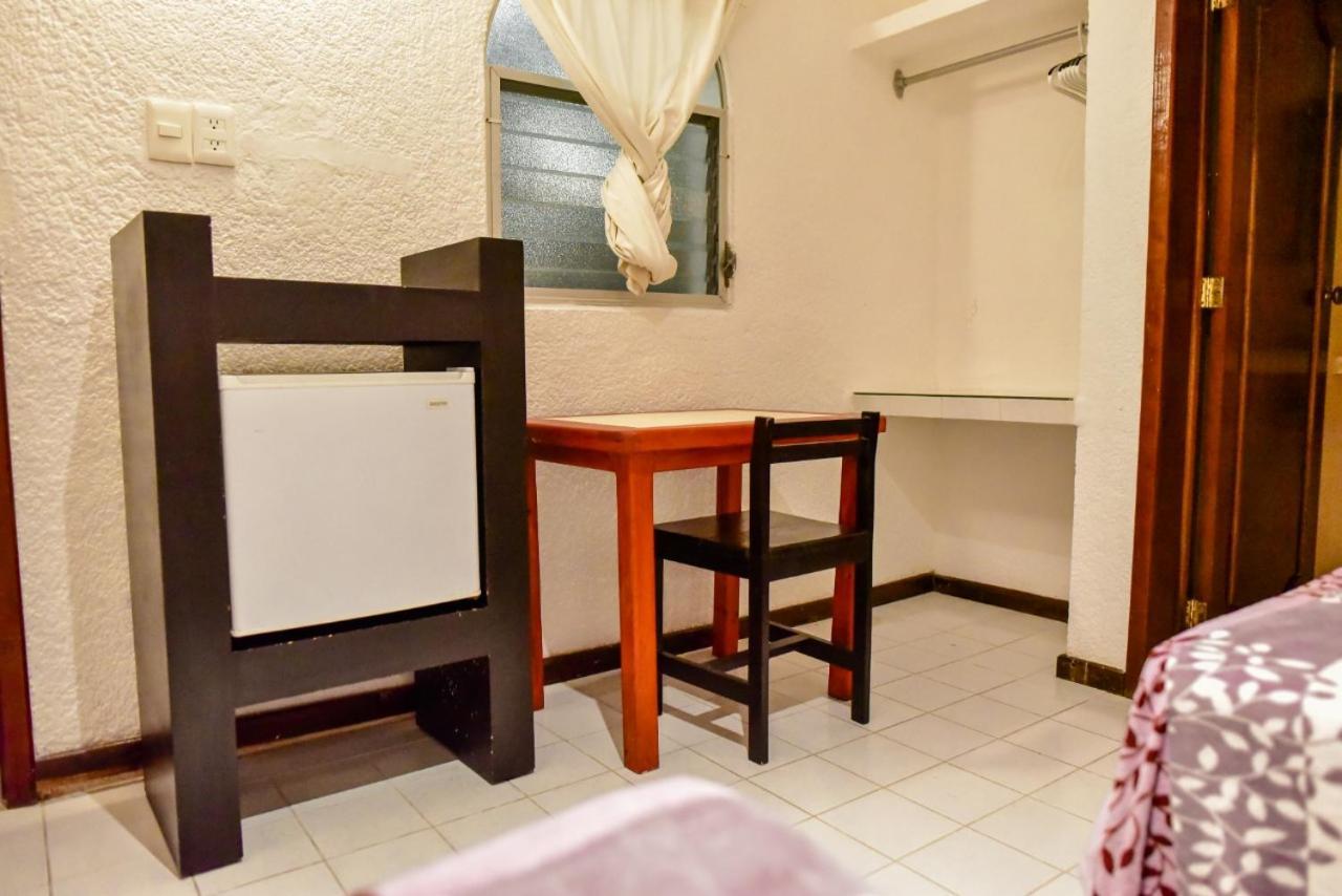 El Tropical Playa Del Carmen Hotel Екстериор снимка